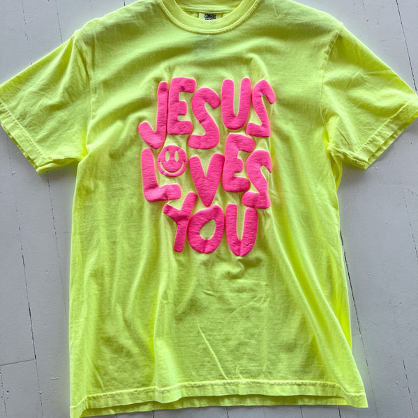 Smiley Jesus loves you puff tee