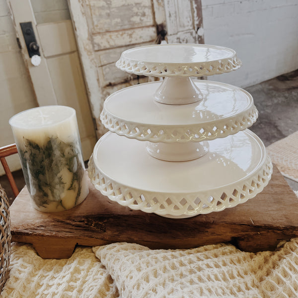 Lattice Work Plates with Pedestal