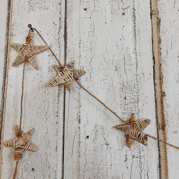 Hand Woven Dried Natural Lata Star Garland